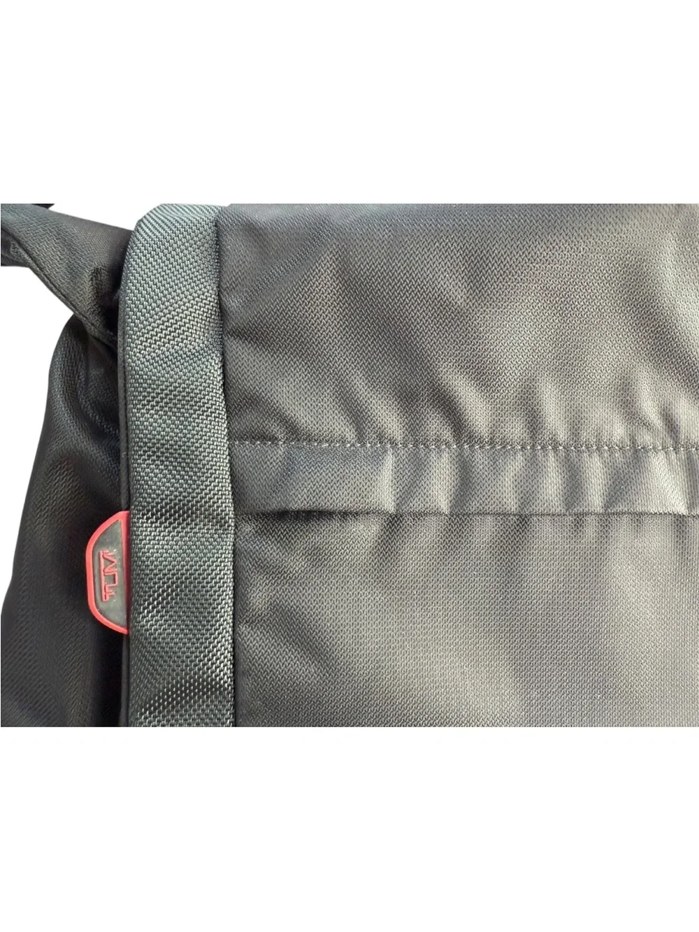 TUMI Men's Messenger Bag - Sleek Crossbody Laptop Bag